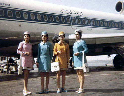 iran_air_flight_attendants_02.jpg